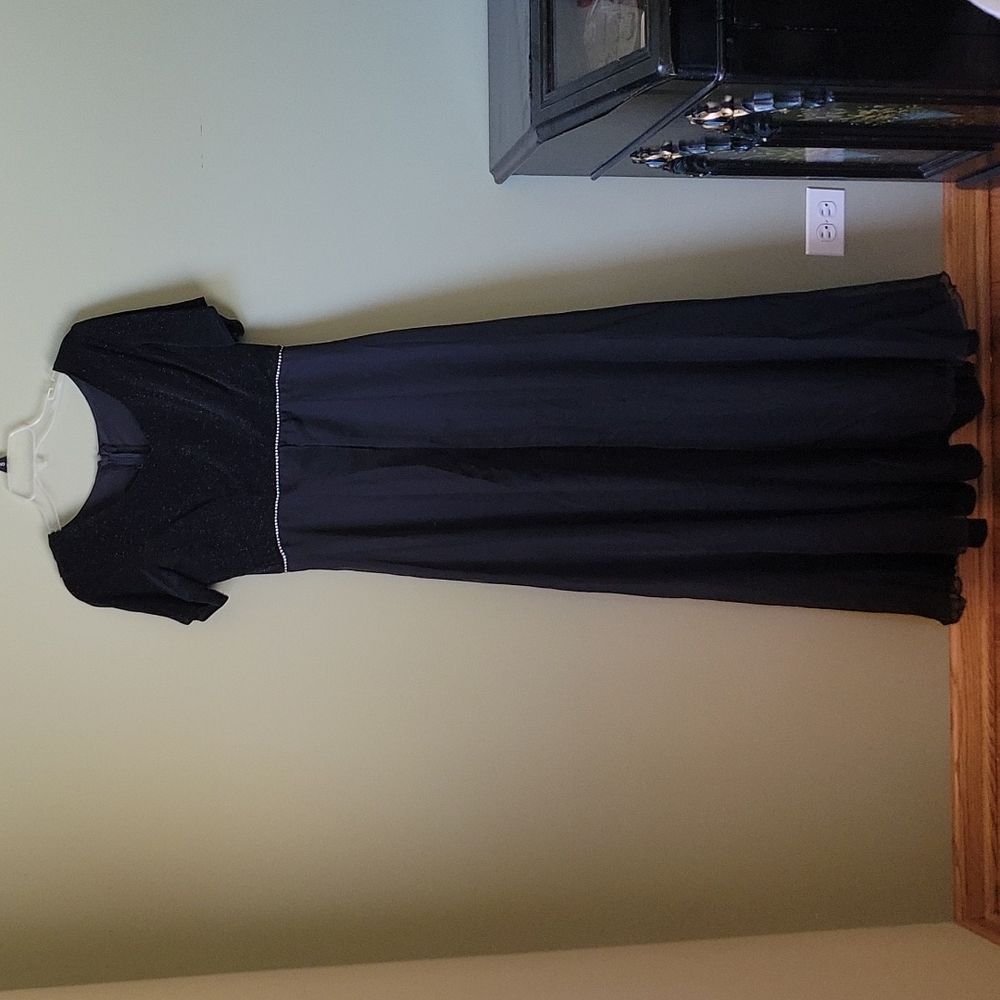 🪻Rivar's long formal party dress spring or fall formal or cosplay